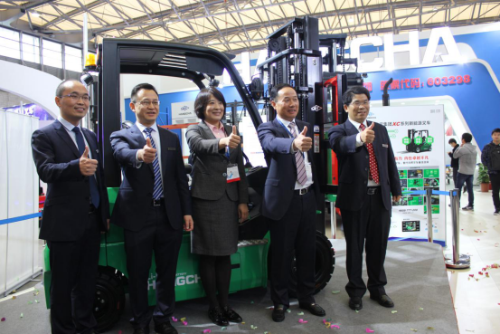 跨界襲來，這廂有“鋰”—杭叉集團(tuán)XC系列新能源叉車重磅發(fā)布