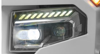  全車(chē)可選配LED燈具，節(jié)能環(huán)保。